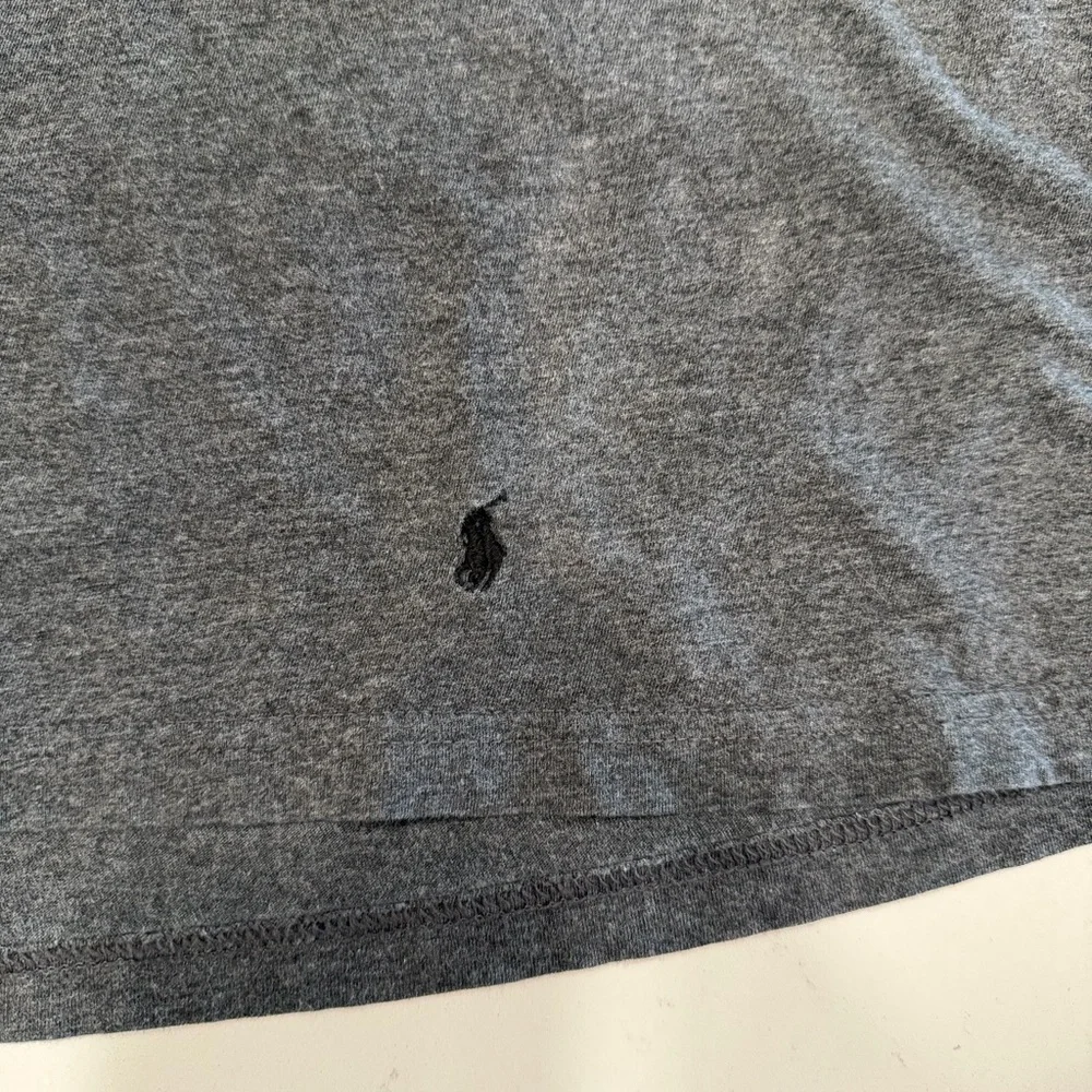 Polo Ralph Lauren Men’s Gray V-Neck T-Shirt XL